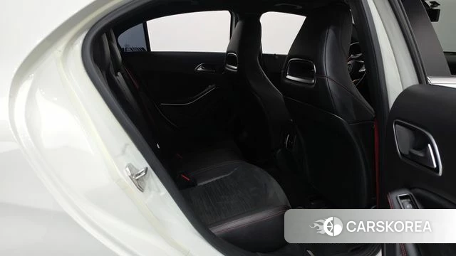 Mercedes-Benz A-Class W176 2018 Белый из Кореи, фото 2