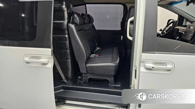 Hyundai Staria 2021 Белый из Кореи, фото 2