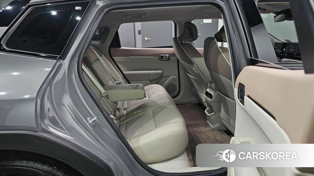 Kia EV4 2025 Серый из Кореи, фото 2
