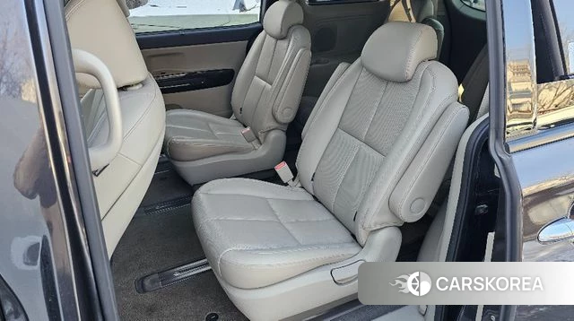 Kia The New Carnival 2018 Серый из Кореи, фото 2