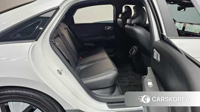 Hyundai Ionic 6 2024 Белый из Кореи, фото 2