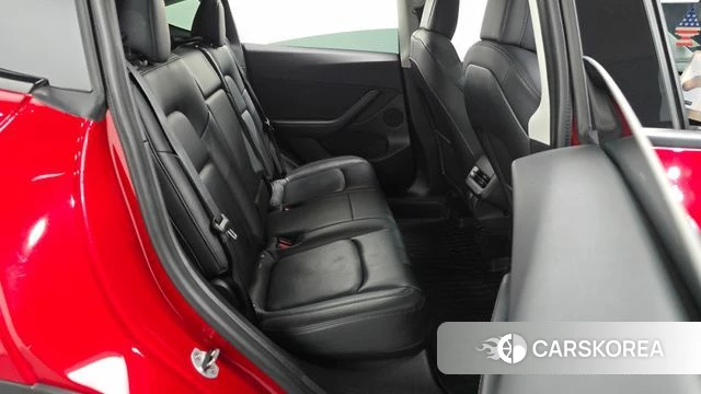 Tesla Model Y 2021 Красный из Кореи, фото 2
