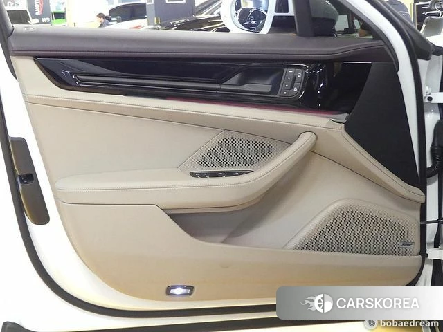 Porsche Panamera (976) 2024 Белый из Кореи, фото 2