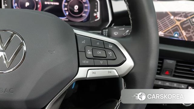 Volkswagen 7th Generation of Jetta 2024 Белый из Кореи, фото 2