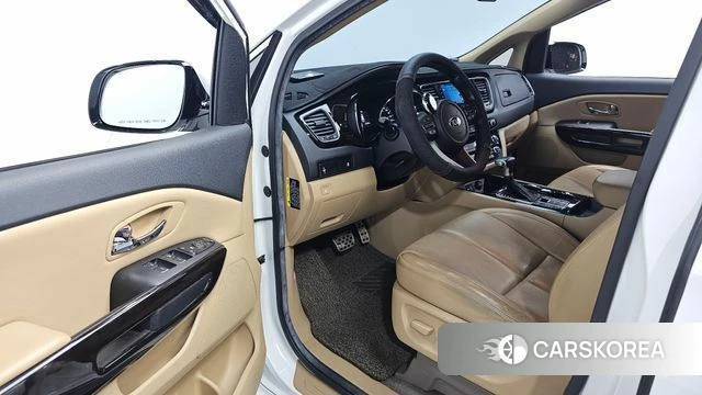 Kia The New Carnival 2018 Белый из Кореи, фото 2