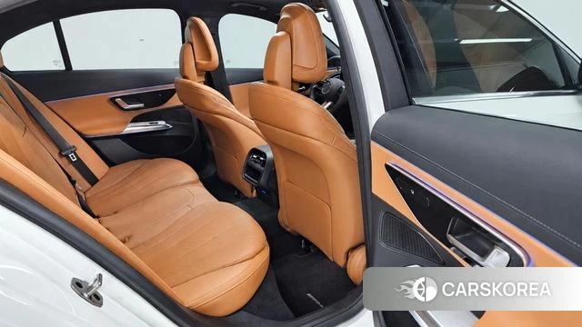 Mercedes-Benz E-Class W214 2026 Белый из Кореи, фото 2