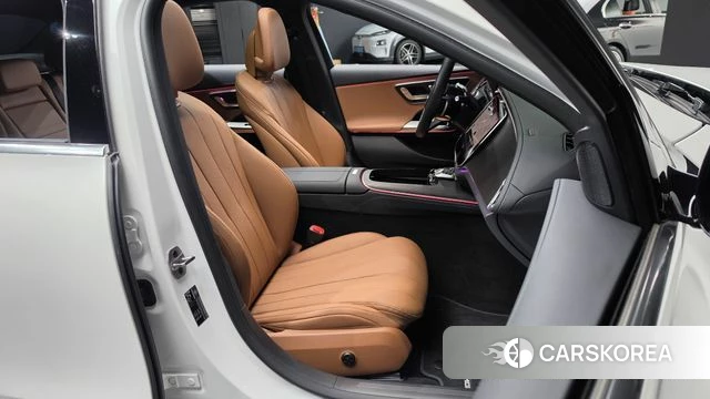 Mercedes-Benz E-Class W214 2026 Белый из Кореи, фото 2