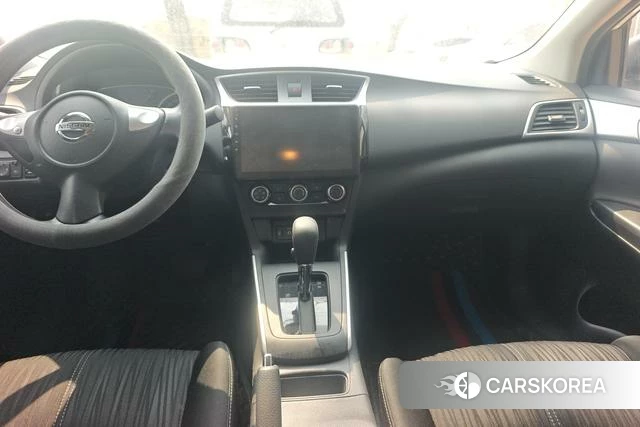 Nissan Sylphy 2023 Белый из Китая, фото 2