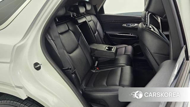 Genesis GV70 2023 Белый из Кореи, фото 2
