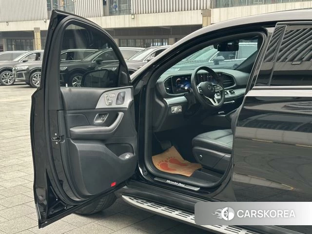 Mercedes-Benz GLE 2021 Черный из Китая, фото 2