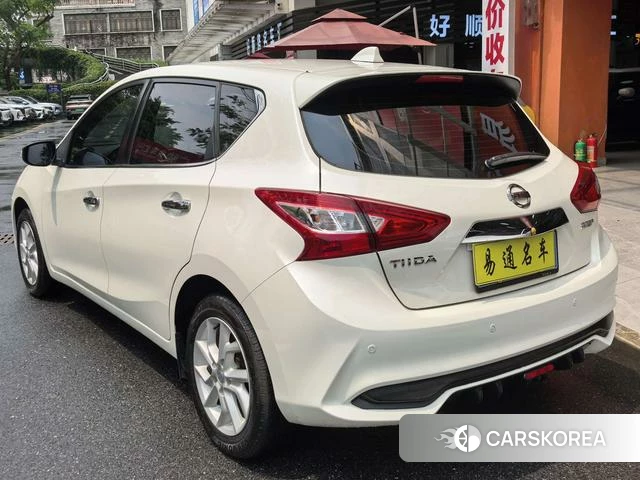 Nissan Tiida 2021 Белый из Китая, фото 2