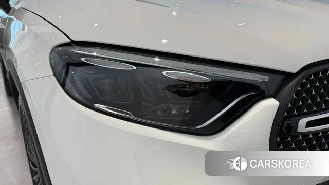 Mercedes-Benz GLC-Class X254 2026 Белый из Кореи, фото 2