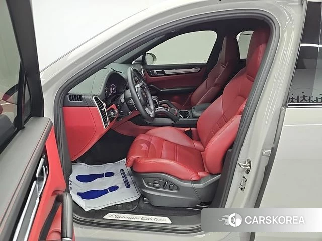 Porsche Cayenne (PO536) 2023 Цвет галактики из Кореи, фото 2