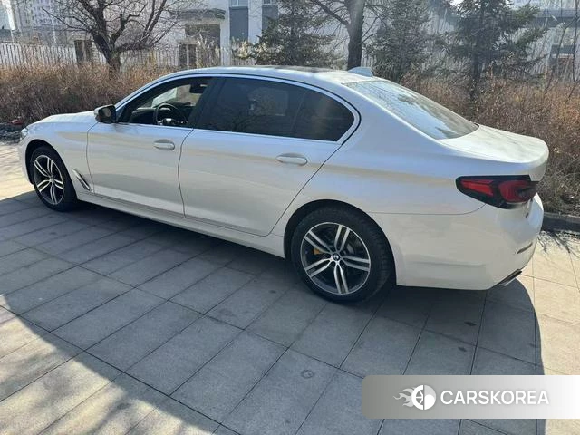 BMW 5 series 2021 Белый из Китая, фото 2
