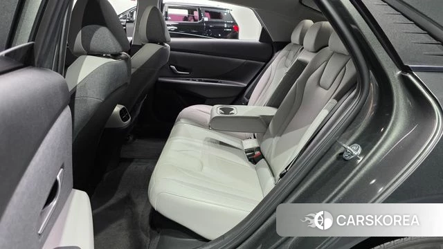 Hyundai Avante Hybrid (CN7) 2022 Серый из Кореи, фото 2