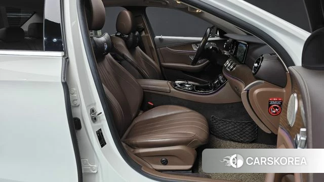 Mercedes-Benz E-Class W213 2019 Белый из Кореи, фото 2