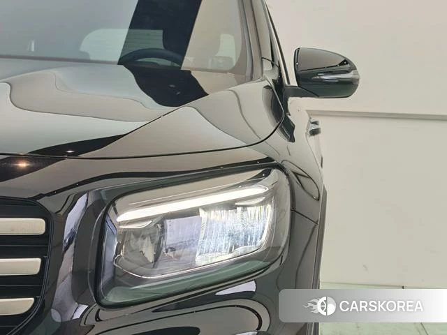 Mercedes-Benz GLB 2025 Черный из Китая, фото 2