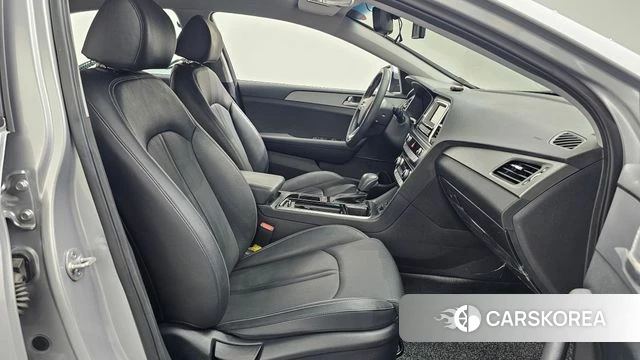 Hyundai Sonata New Rise 2023 Серебряный из Кореи, фото 2
