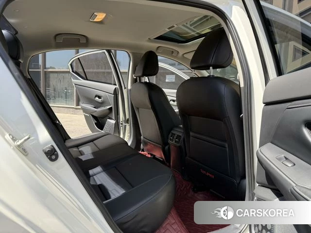 Nissan Sylphy 2021 Белый из Китая, фото 2