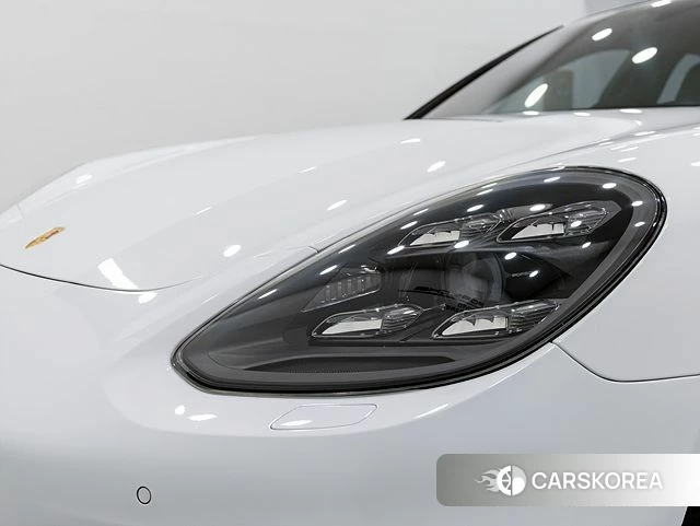 Porsche Panamera (971) 2019 Белый из Кореи, фото 2