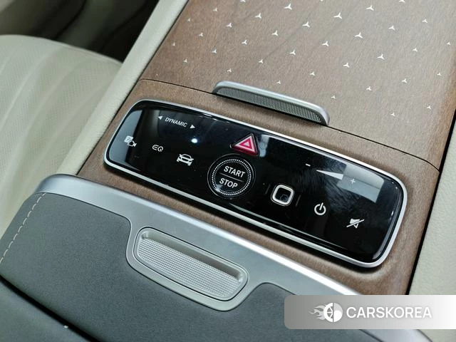 Mercedes-Benz EQS 2023 Белый из Китая, фото 2