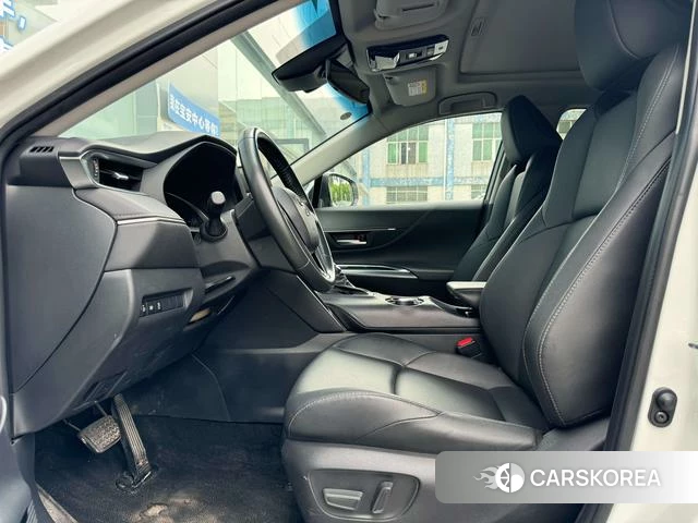 Toyota Venza 2024 Белый из Китая, фото 2