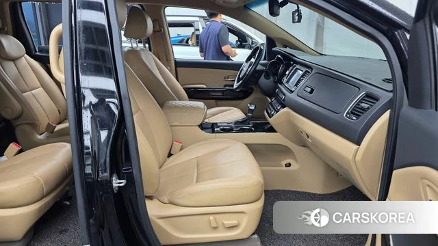 Kia The New Carnival 2019 Черный из Кореи, фото 2