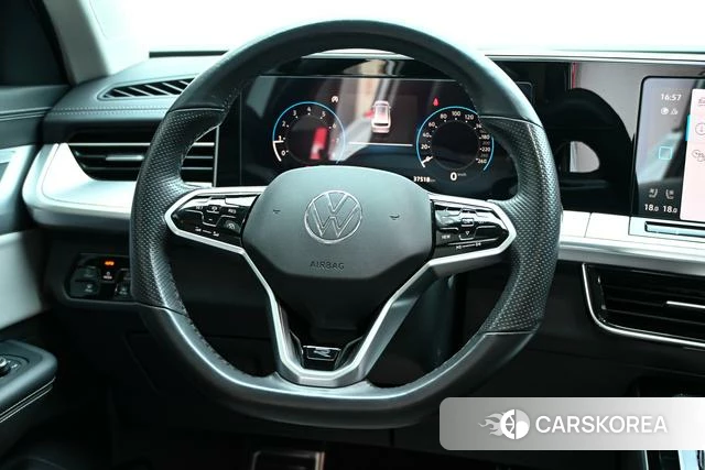 Volkswagen Tavendor 2023 Белый из Китая, фото 2
