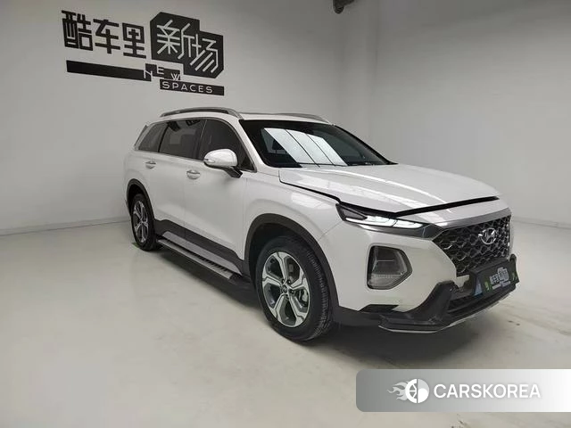 Hyundai Santa Fe 2021 Белый из Китая, фото 2