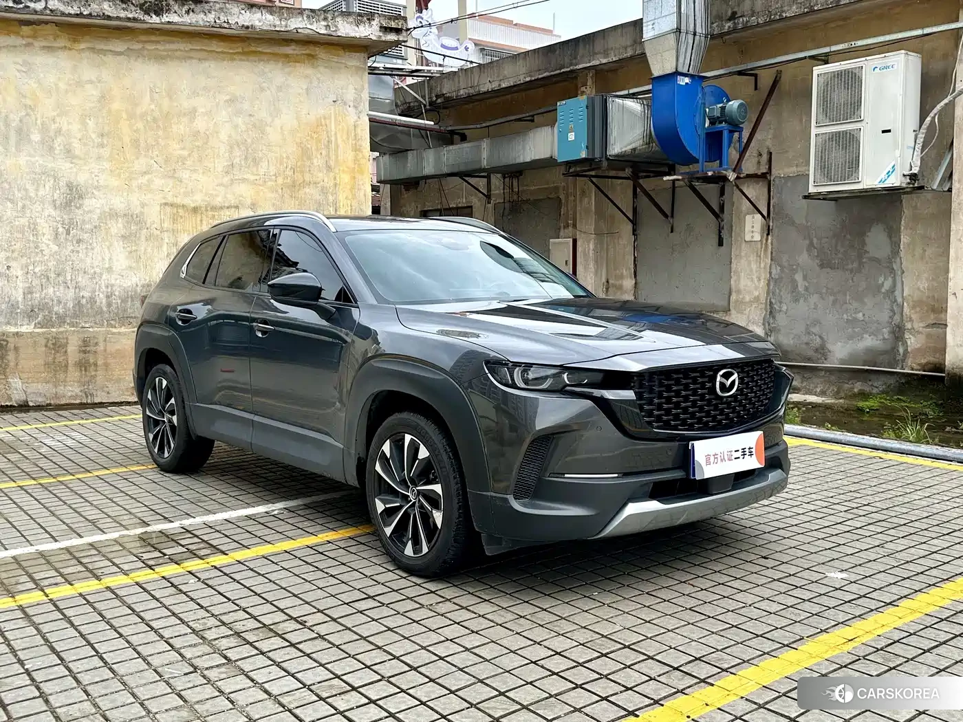 Mazda CX-50 2024 Silver/gray из Китая, фото 2