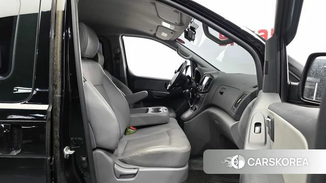 Hyundai The New Grand Starex 2018 Черный из Кореи, фото 2