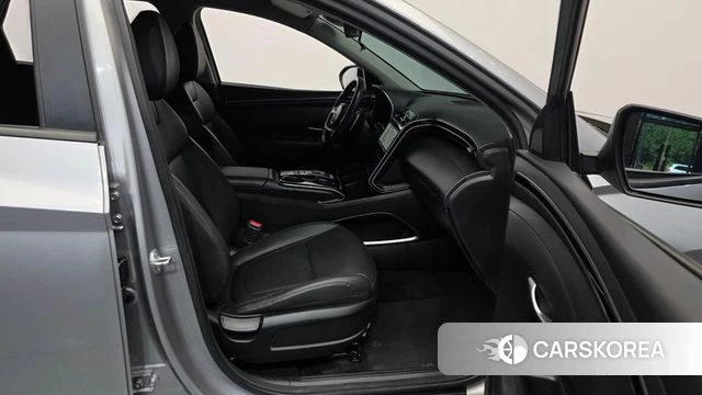 Hyundai Tucson (NX4) 2023 Серебристо-серый из Кореи, фото 2