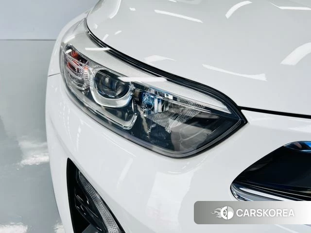 Kia KX1 2022 Белый из Китая, фото 2