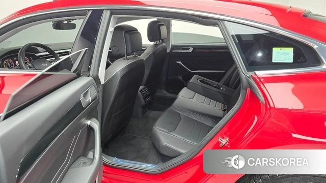 Volkswagen Arteon 2023 Красный из Кореи, фото 2
