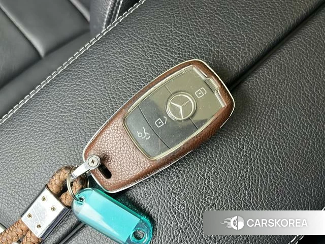 Mercedes-Benz C-class 2020 Синий из Китая, фото 2