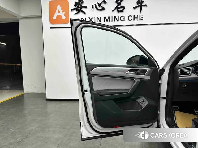 Volkswagen Tayron 2023 Белый из Китая, фото 2