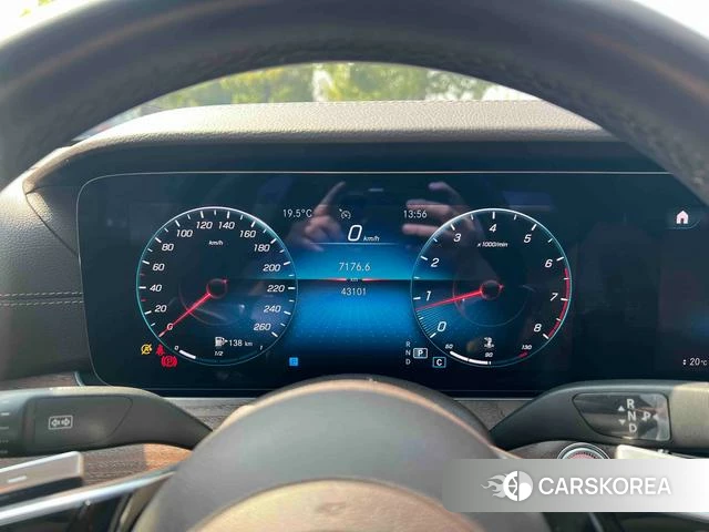 Mercedes-Benz E-Class 2021 Черный из Китая, фото 2