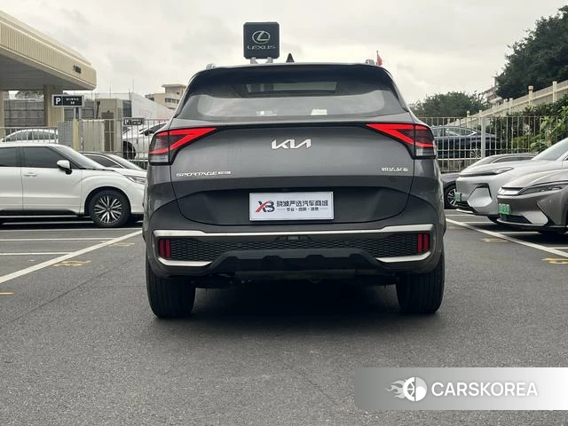 Kia Sportage 2023 Темно-серый из Китая, фото 2