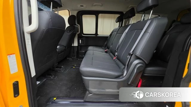 Hyundai The New Staria 2026 Желтый из Кореи, фото 2
