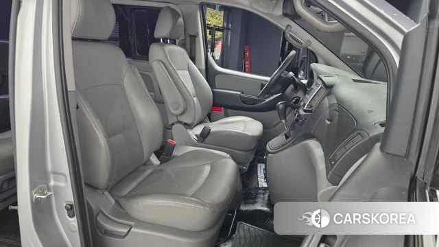 Hyundai The New Grand Starex 2018 Серебряный из Кореи, фото 2