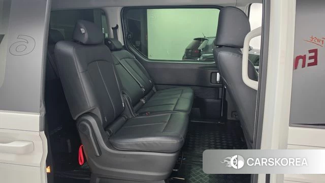 Hyundai Staria 2025 Белый из Кореи, фото 2