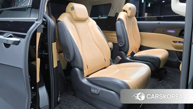 Kia Carnival 4th generation 2021 Черный из Кореи, фото 2