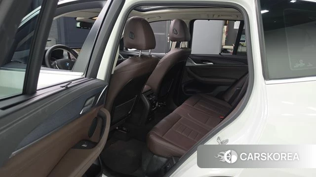BMW X3 (G01) 2024 Белый из Кореи, фото 2