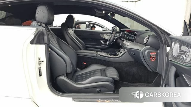 Mercedes-Benz E-Class W213 2021 Белый из Кореи, фото 3