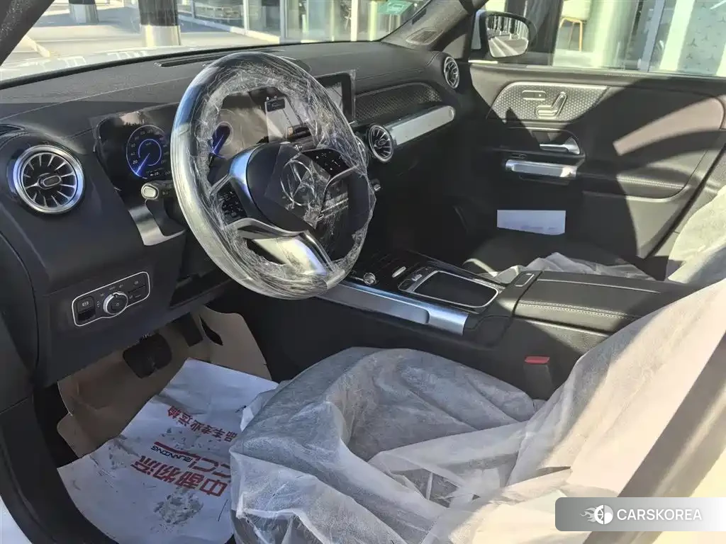 Mercedes-Benz EQB 2025 Черный из Китая, фото 2