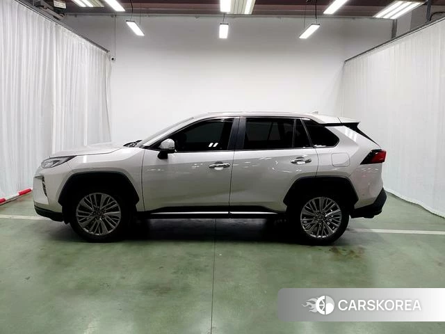 Toyota Wildlander 2020 Серебристо-серый из Китая, фото 2