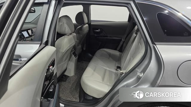 Kia Niro 2019 Серебристо-серый из Кореи, фото 2