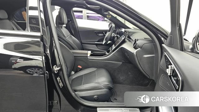 Mercedes-Benz C-Class W206 2024 Черный из Кореи, фото 2