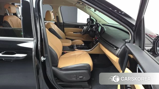 Kia Carnival 4th generation 2023 Черный из Кореи, фото 2