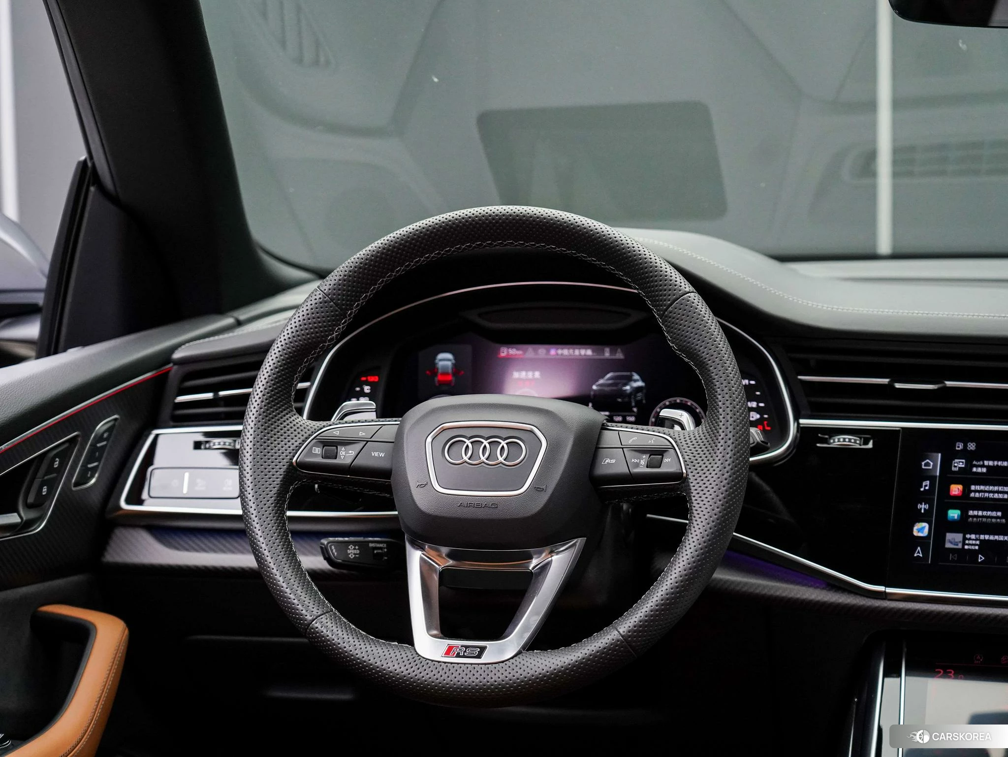 Audi RS Q8 2021 Черный из Китая, фото 2